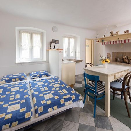 Apartments Mirakul Mali Losinj Room photo