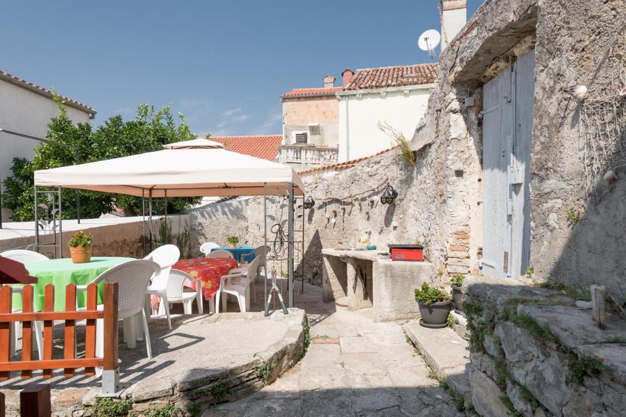 Apartments Mirakul Mali Losinj Exterior photo